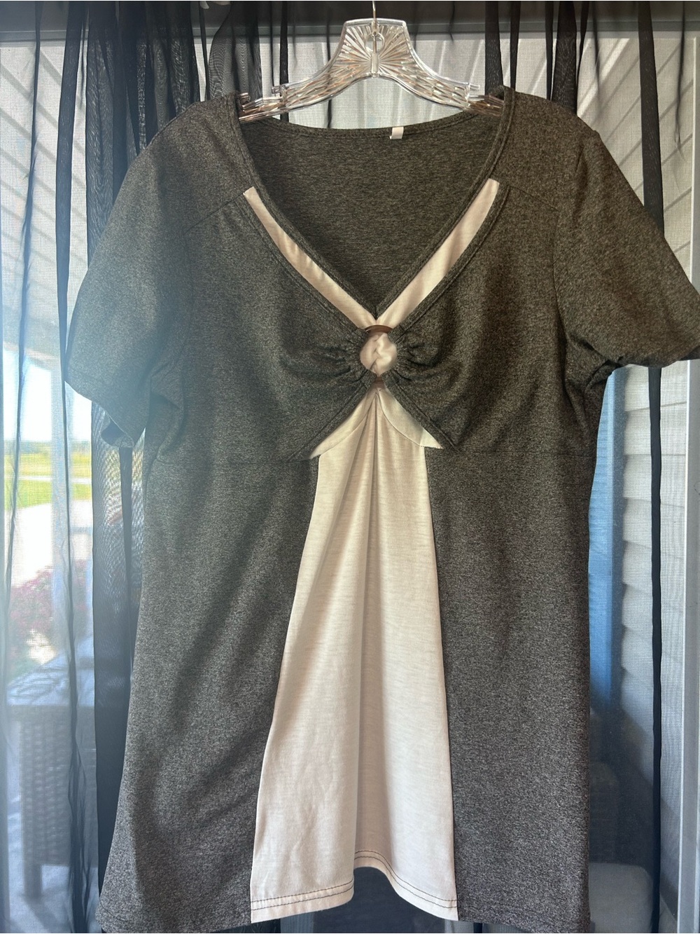 Women's Gray & white Short Sleeve  Top